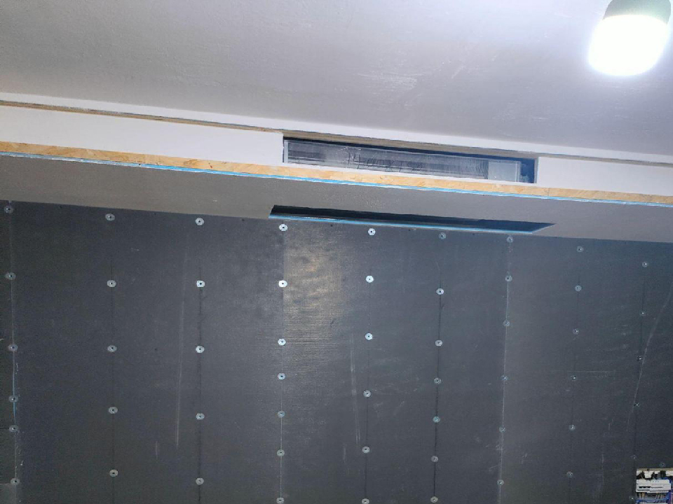 輕質(zhì)隔墻板用防水背襯板