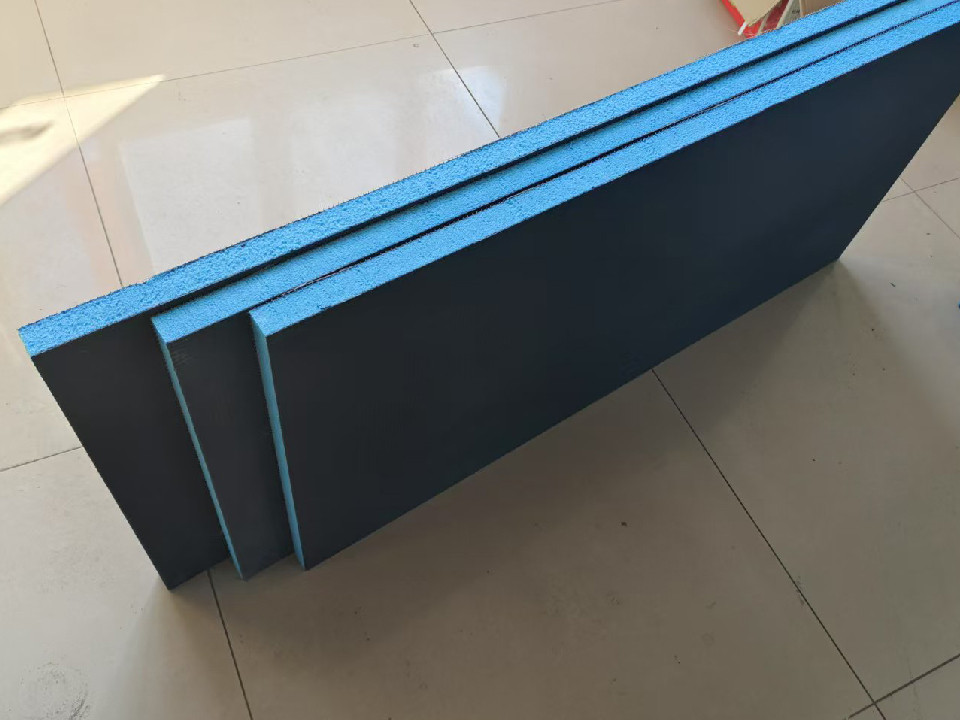 防水背襯板表面材質(zhì)是什么