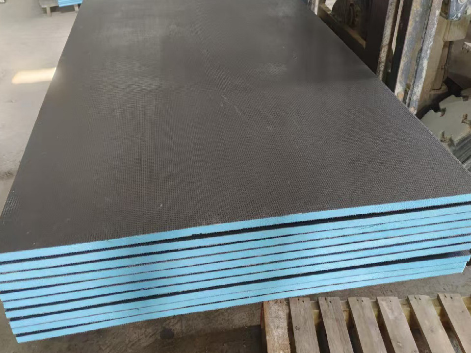 防水背襯板是怎么制作出來(lái)的