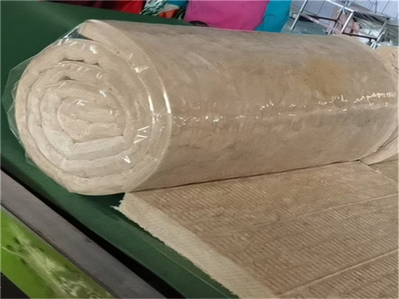 防潮保溫巖棉卷氈施工效果